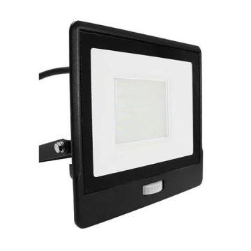 V-TAC VT-158S-1 faro led 50W chip samsung con sensore di movimento PIR e crepuscolare bianco caldo 3000K slim alluminio nero IP65 - SKU 20289